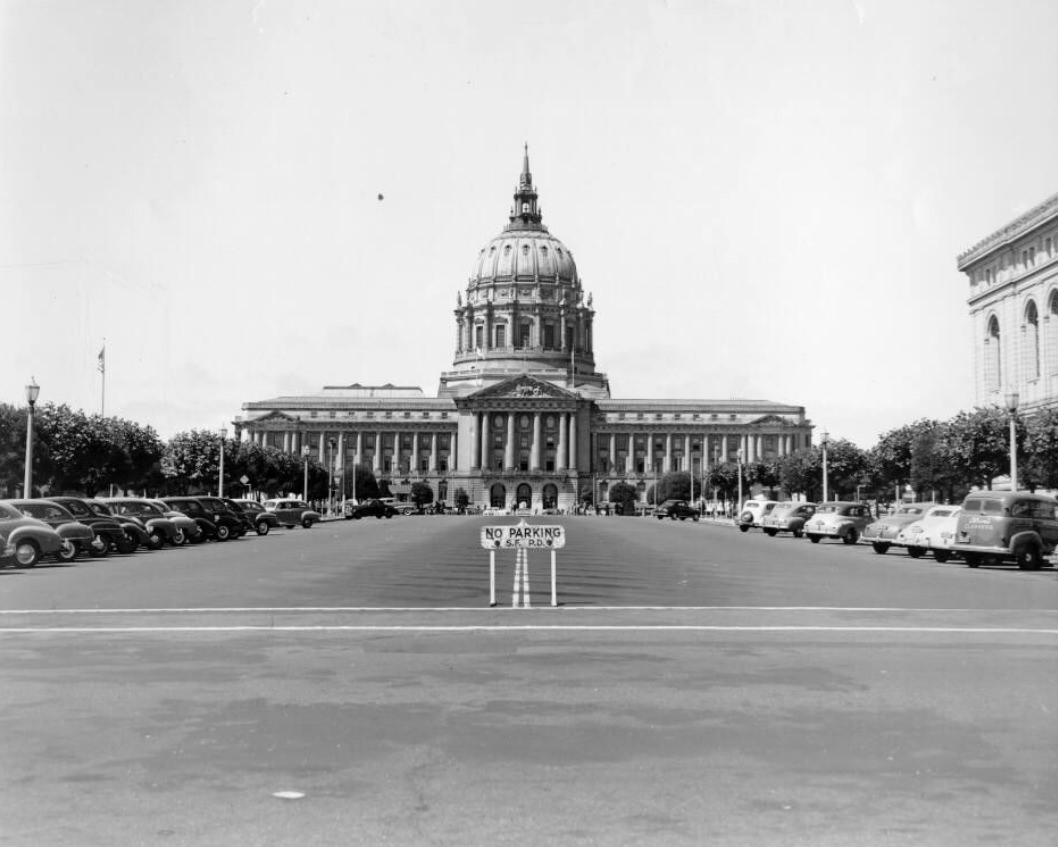 City Hall looking west on Fulton Street, 1940s