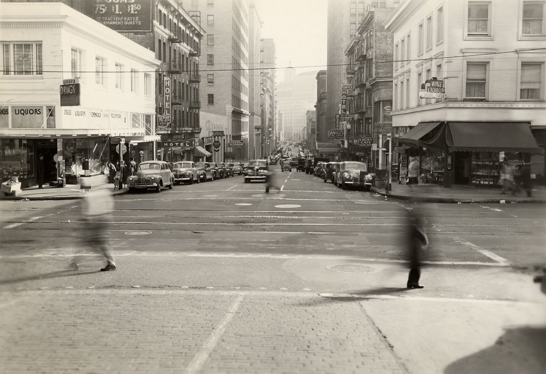 Pine Street at Kearny, 1946