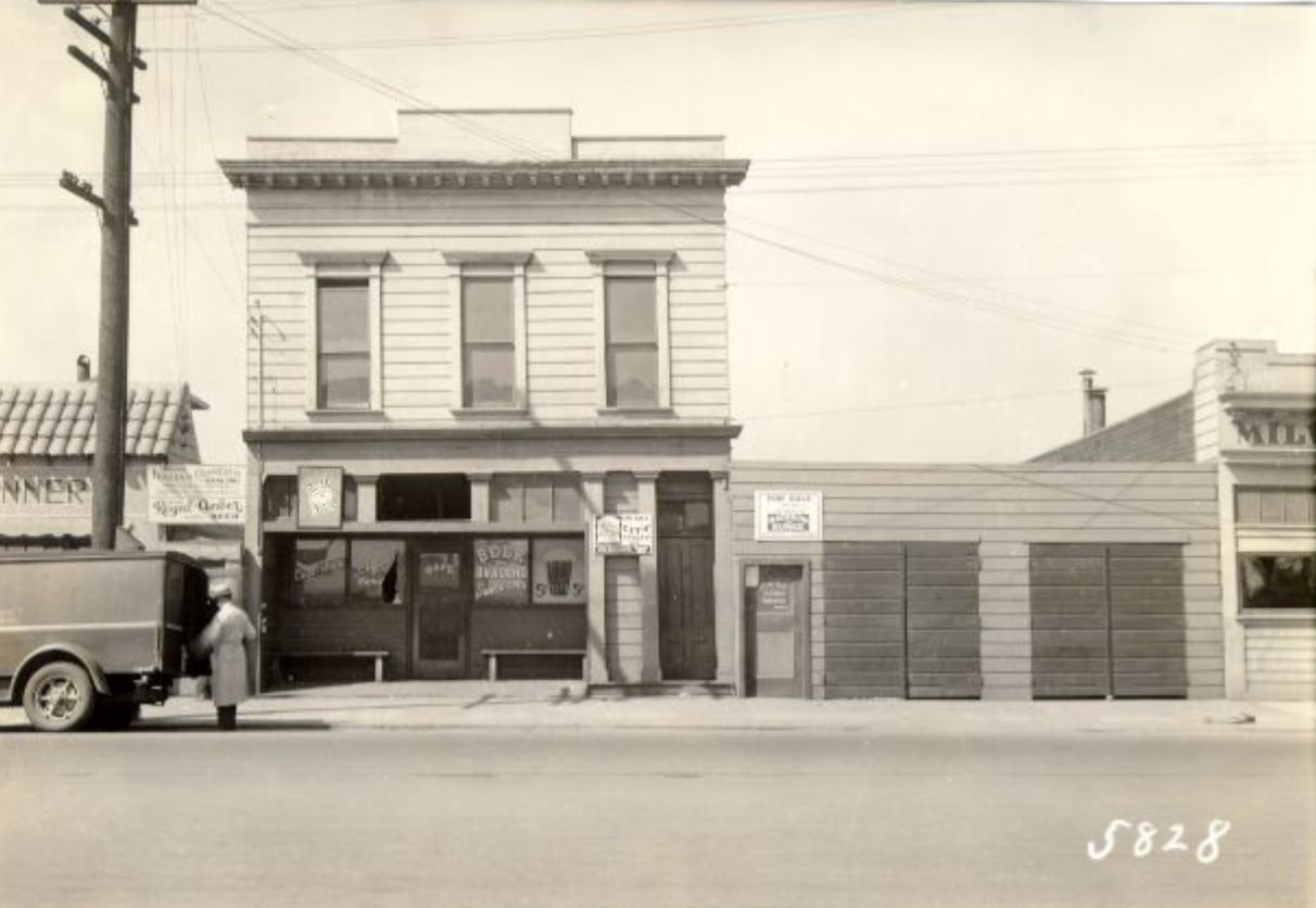 Front view of 1820 Third Street, 1941