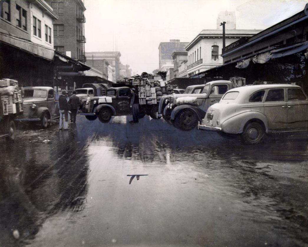 Produce delivery truck on Washington Street, 1944