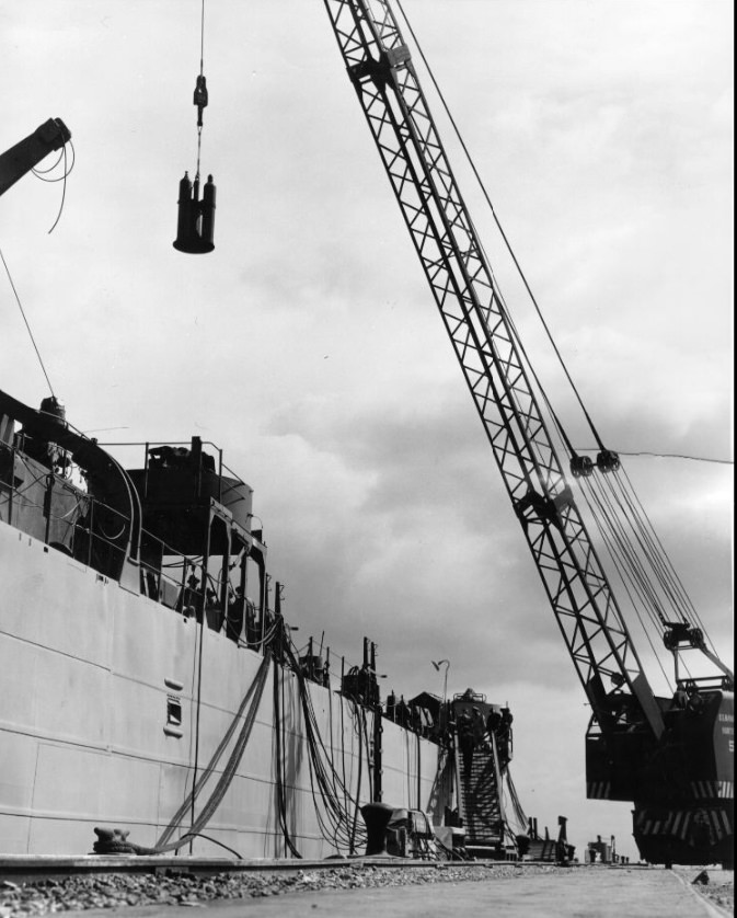 Hunters Point Naval Drydocks, San Francisco, 1944