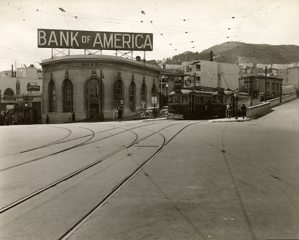 Bank of America branch on Castro and Market Street, 1945