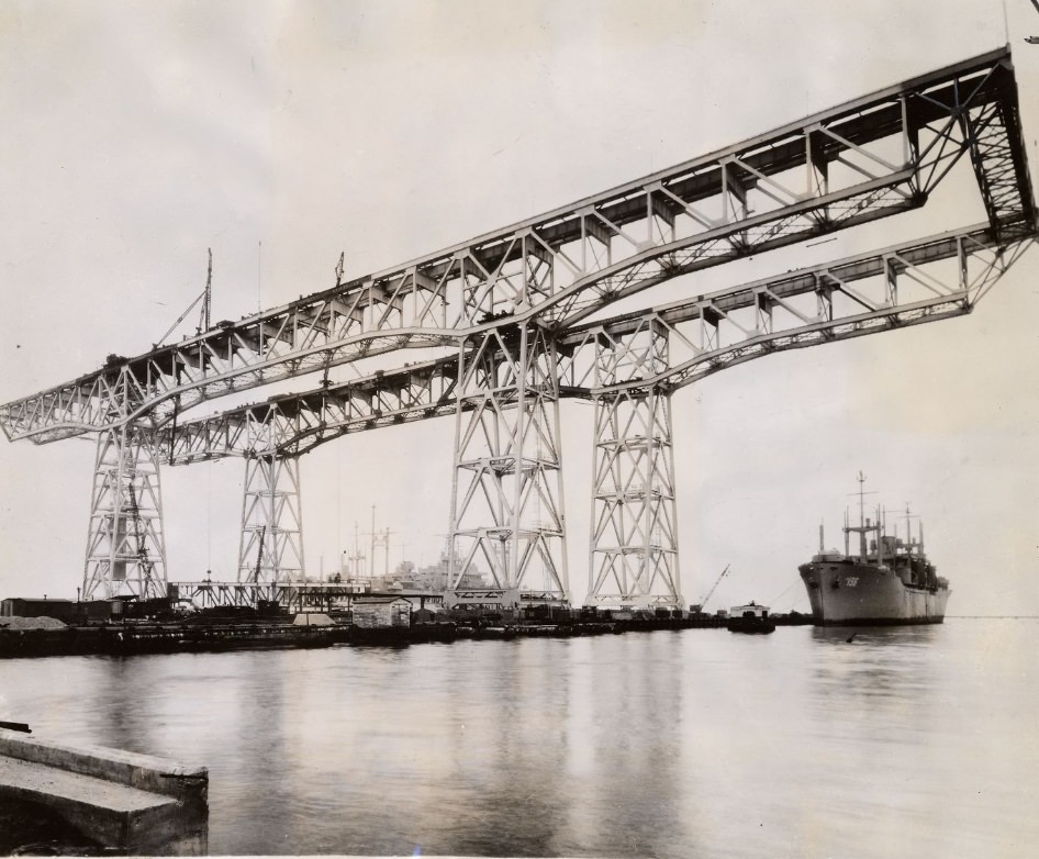 Large crane at Hunters Point Naval Shipyard, 1947