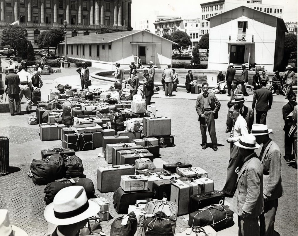 Chinese technicians preparing to leave for China at the Civic Center Plaza, 1946