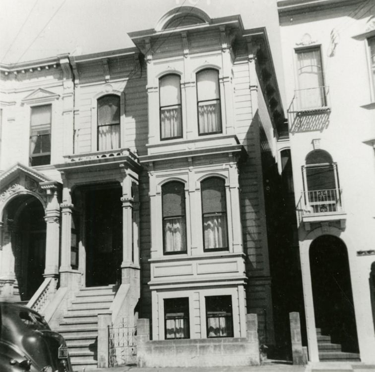 House on Steiner Street that survived the 1906 earthquake, 1940s