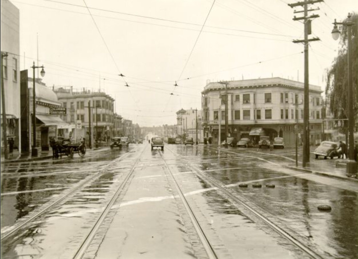 Columbus at Powell Street, 1940