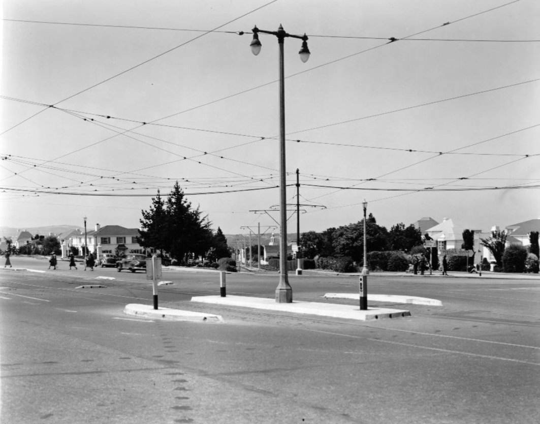Muni intersection at Junipero Serra Boulevard, 1948