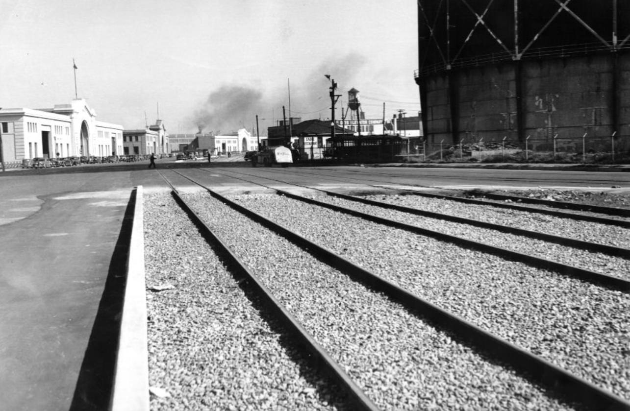 Section of Embarcadero railroad tracks in need of improvement, 1940