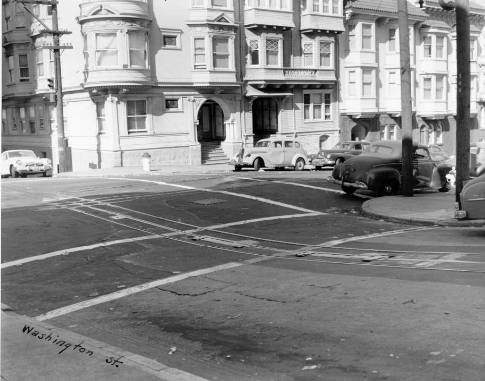 The intersection of Hyde and Washington Streets, 1955.