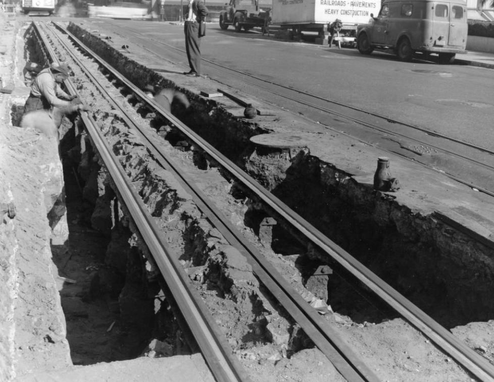 Construction on Powell Street between Geary and Post, 1953.