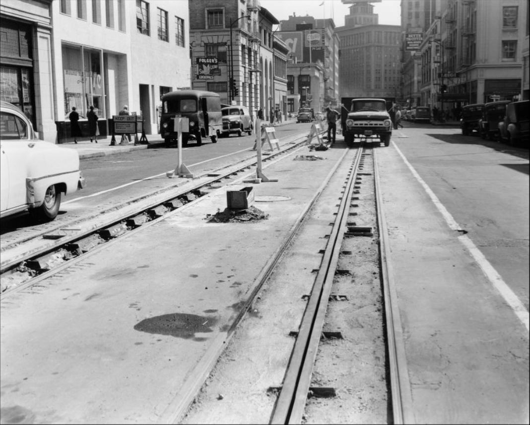 Track reconstruction east on California Street west of Front, 1957.