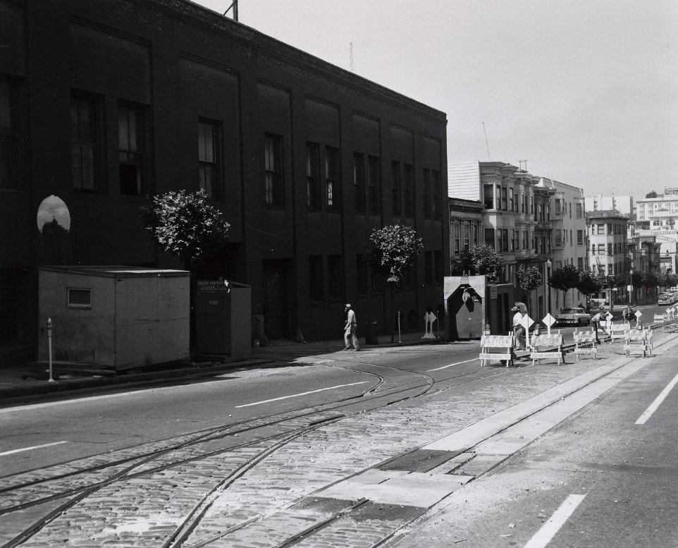 Westerly view of California Street between Hyde and Larkin, 1957.