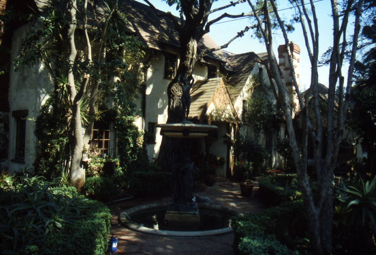 Mayor Rolph's cottage at 3690 21st Street, 1988.