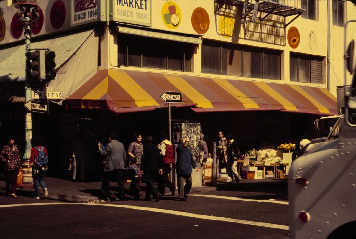 Chinatown produce markets and foot traffic along Pacific Street, 1984.