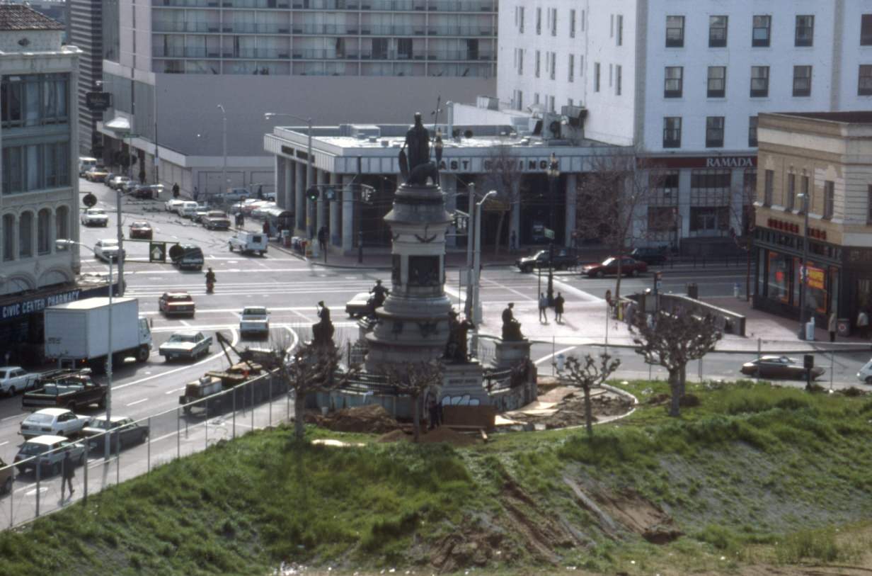 Pioneer Monument at Hyde Street and Grove Street, 1993.