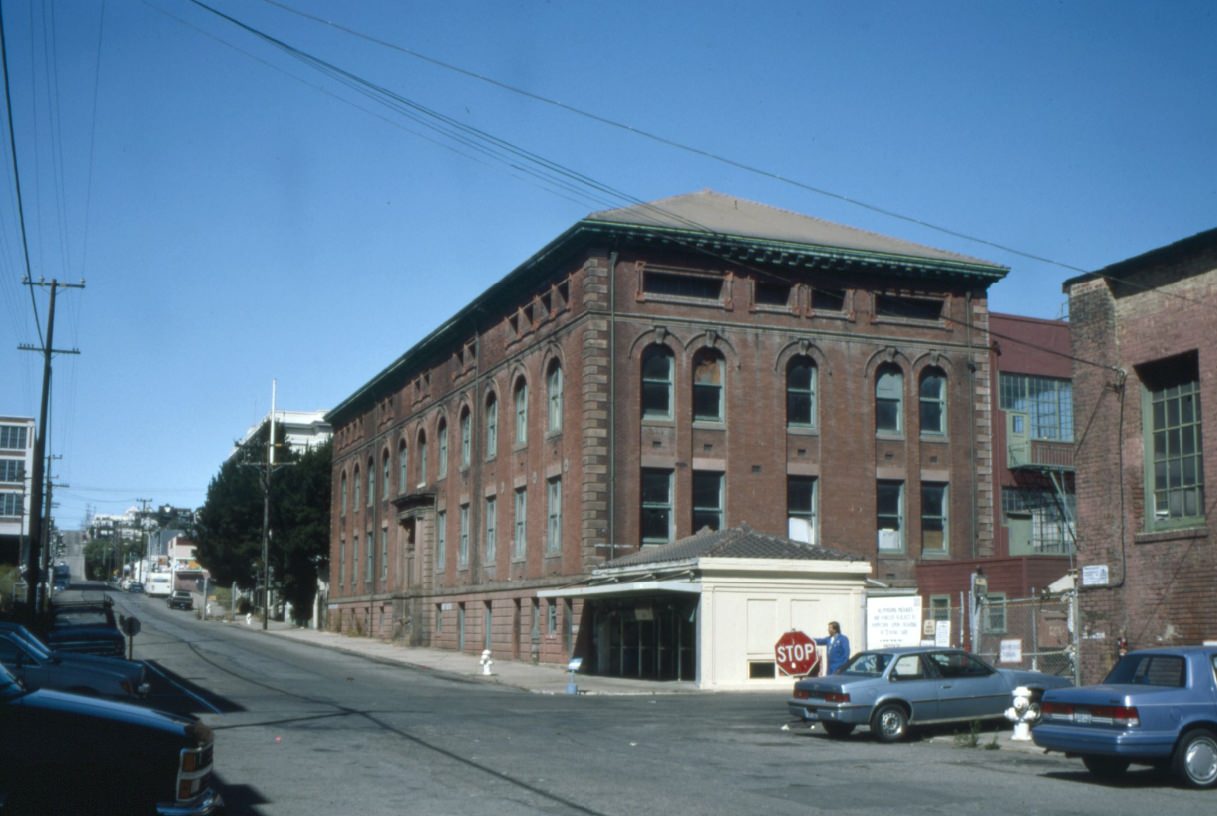 20th Street at Michigan, gate to shipyard, 1994.