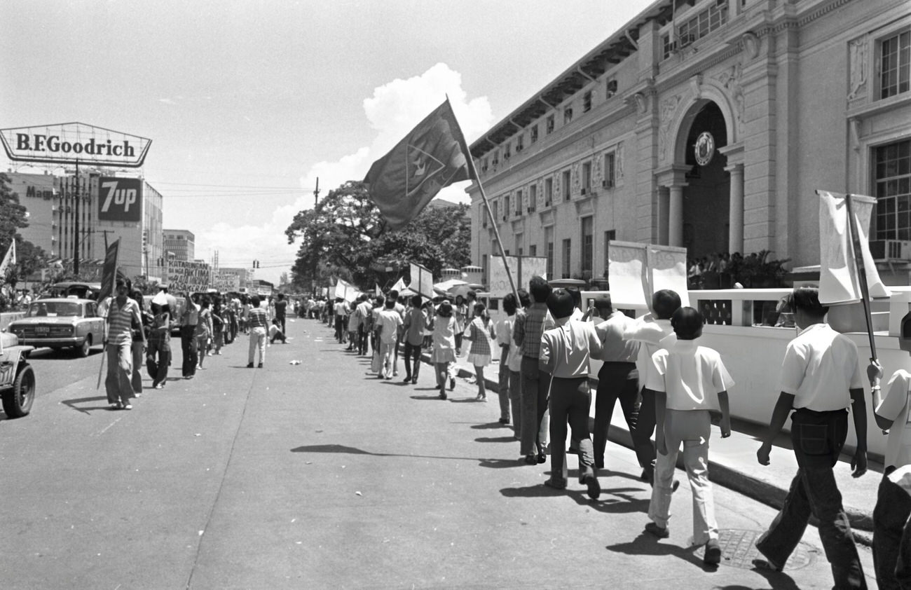 University students protest against President Ferdinand Marcos, demanding the restoration of habeas corpus, suspended by the government.