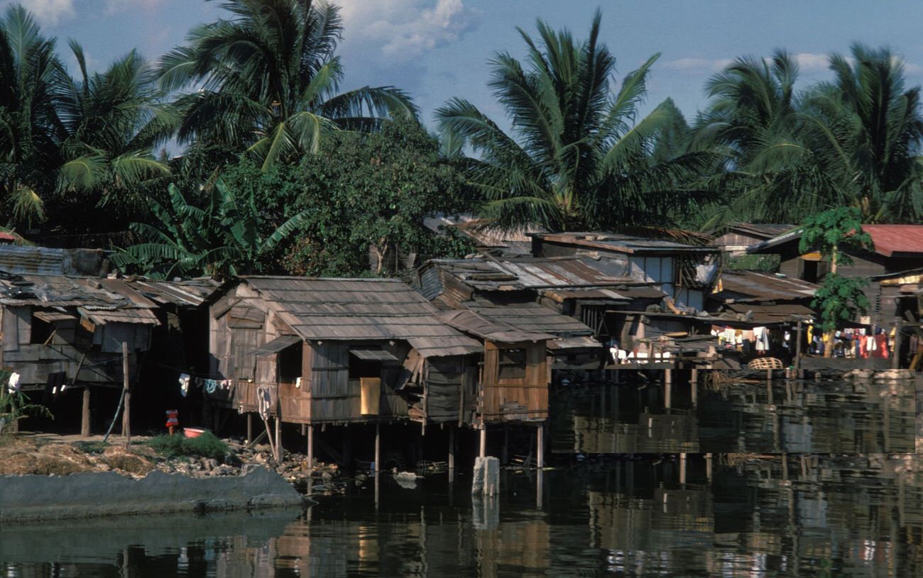 A stilt house village in the Philippines, April 1978.
