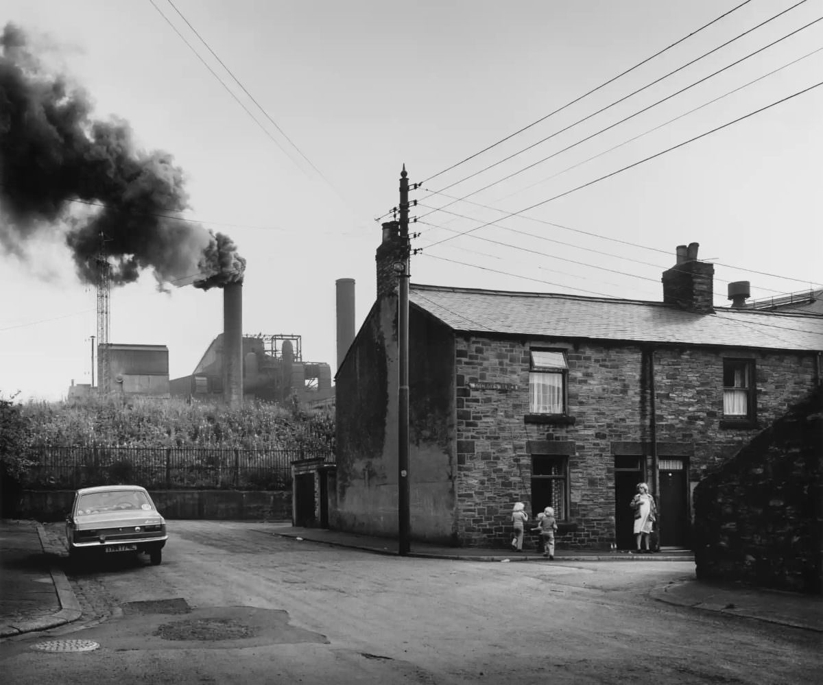 Capturing a Vanishing England: Killip and Smith's Northern Lens