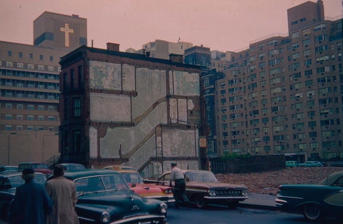A Colorful Peek into the Past: Lost Photos of 1950s & 60s New York City