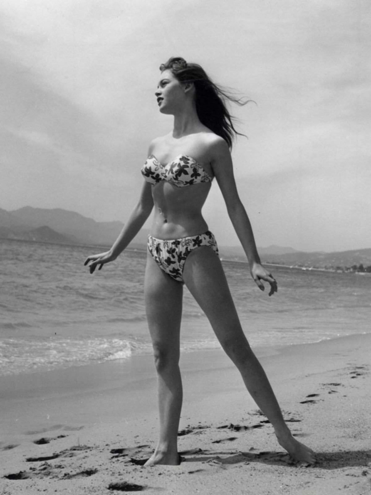 When 19-Year-Old Brigitte Bardot Stunned in a Bikini at Cannes Film Festival, 1953