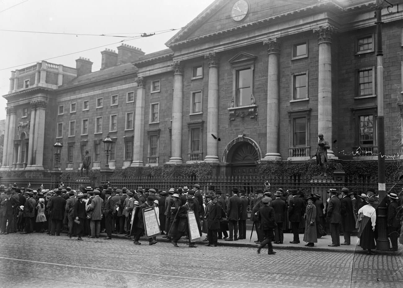 Trinity College, Dublin, 1920.