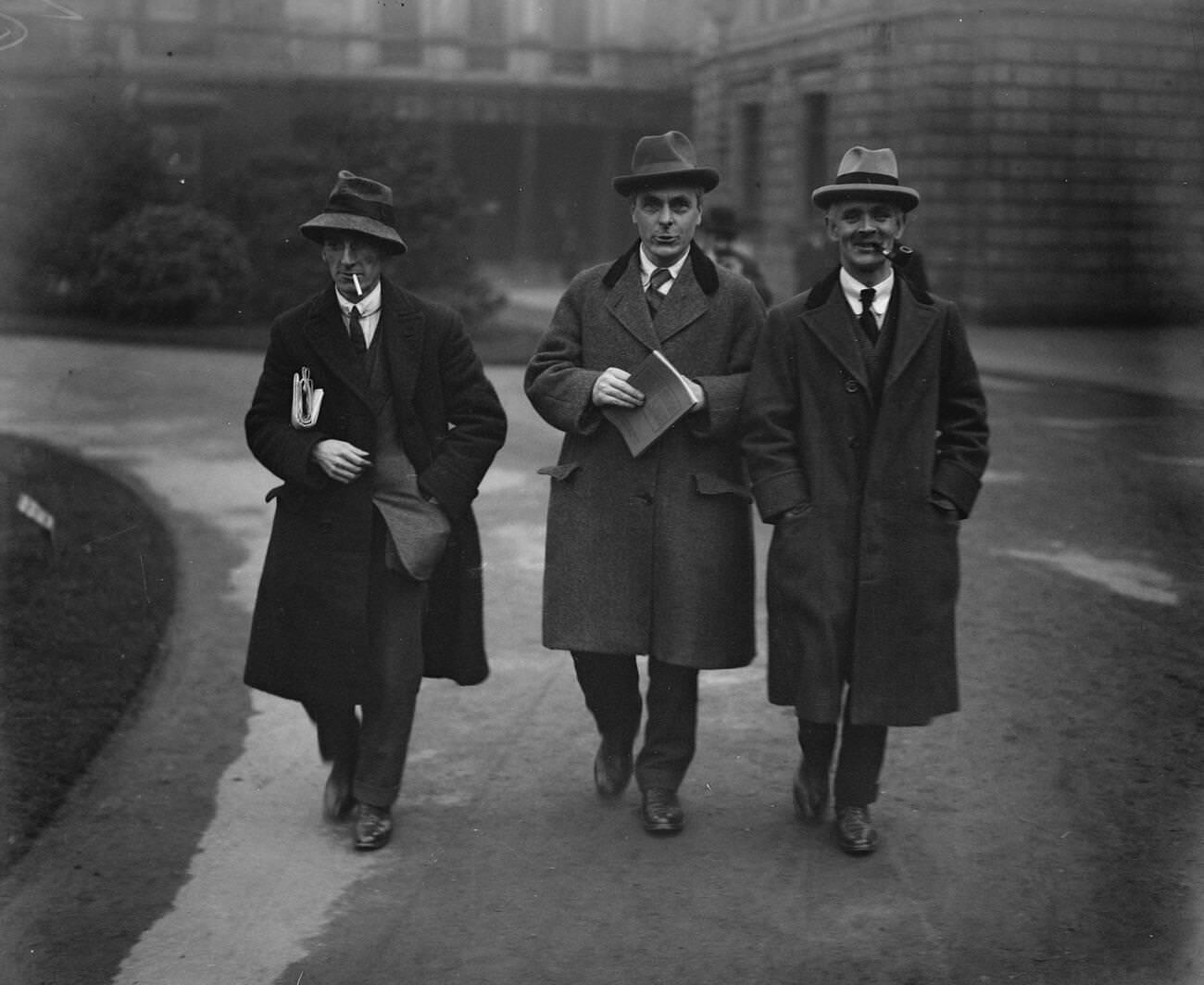 The first meeting of the Irish Free State Senate in Dublin with Cathal O'Shannon and W Johnson arriving, 1922.