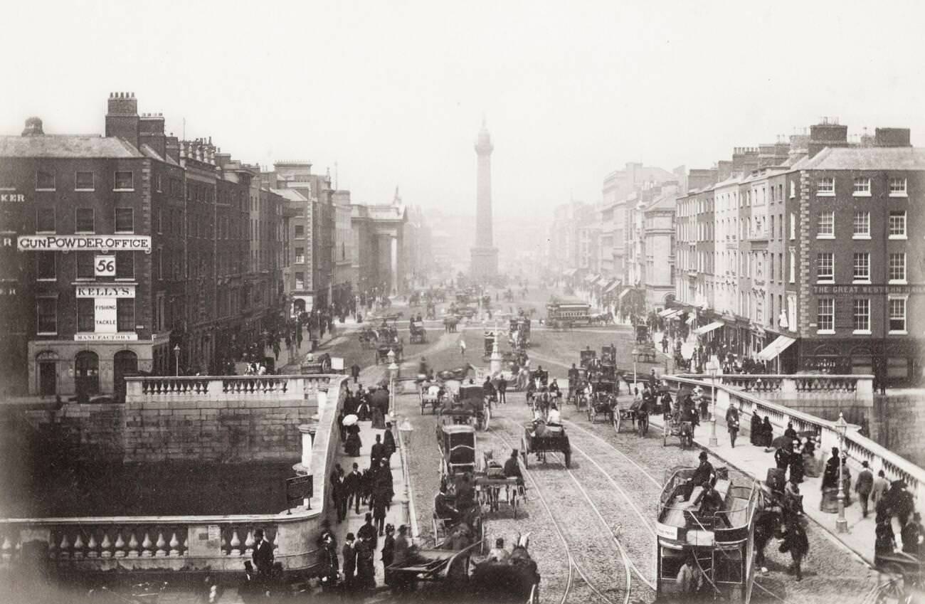 Traffic on Sackville Street, Dublin, now O'Connell Street, 1890s