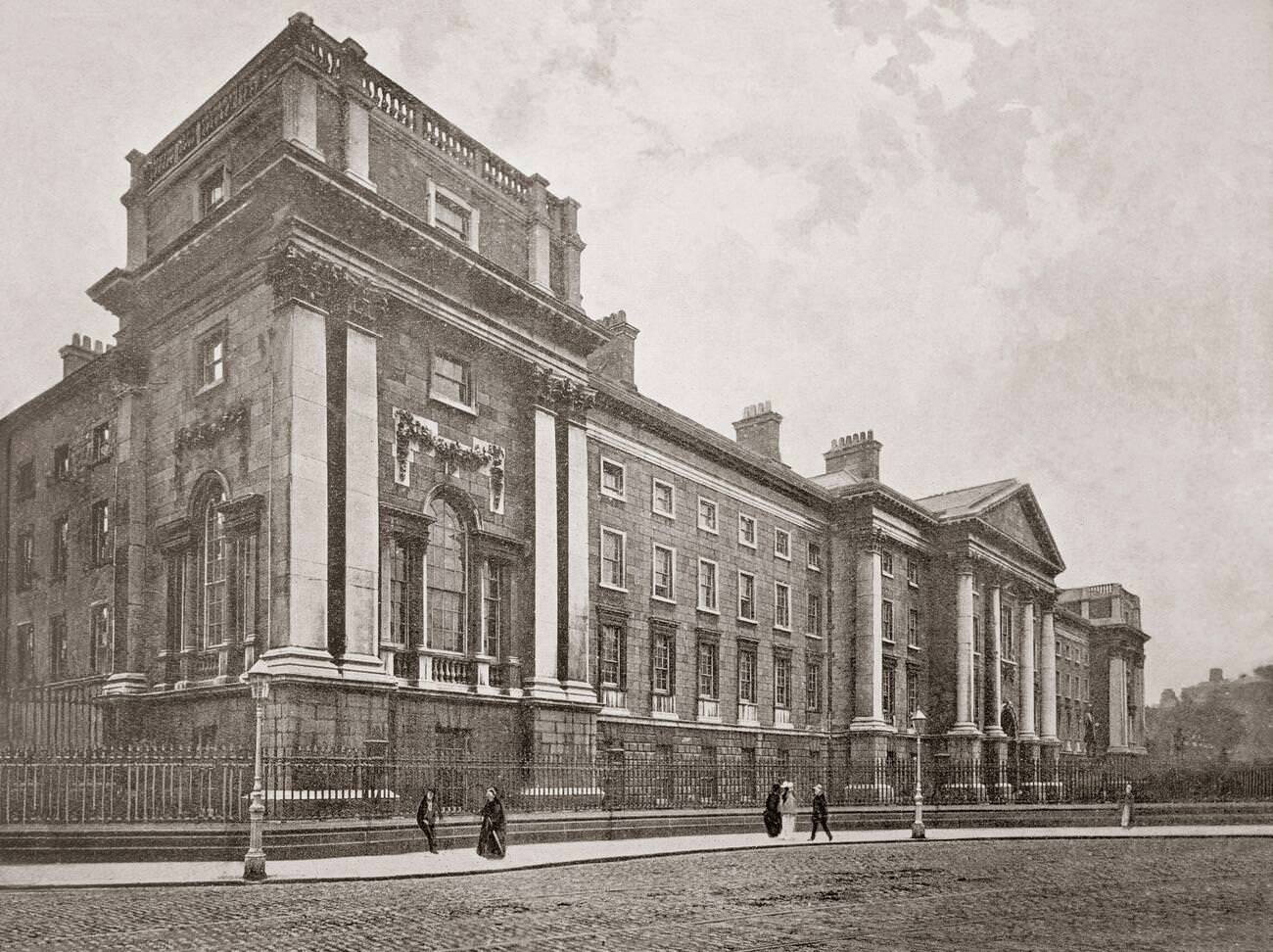 The Regent House, that acts as the central entrance to the campus of Trinity College in Dublin,