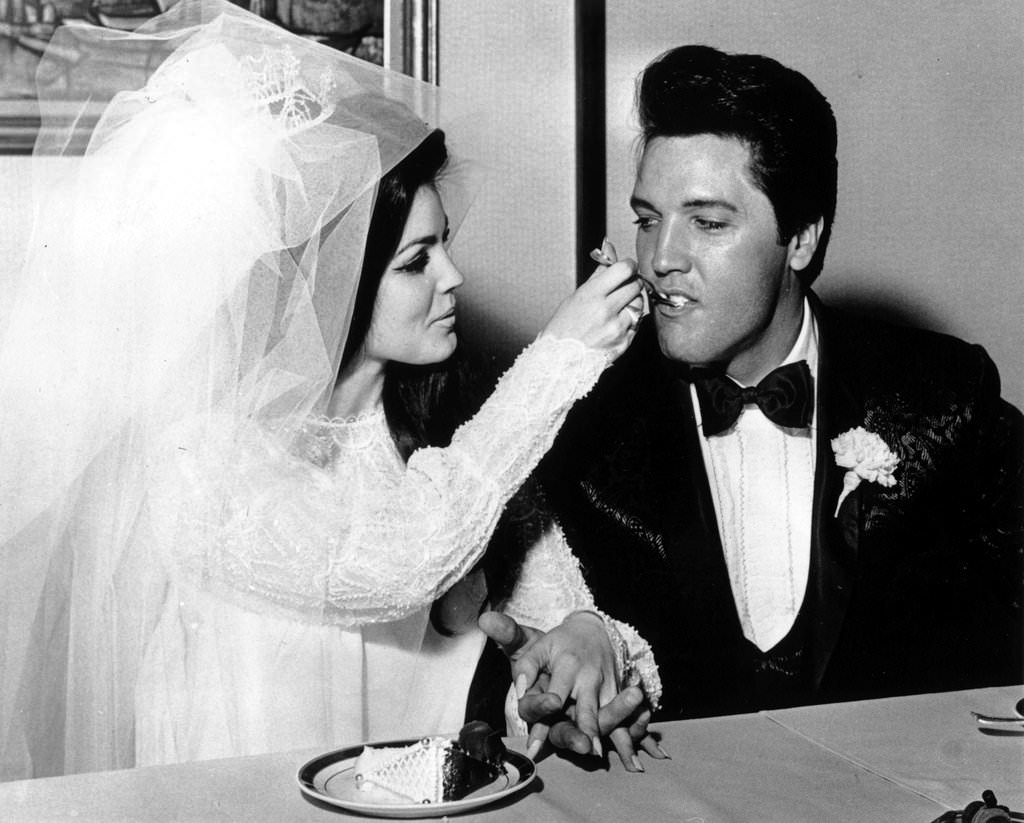 Fabulous Photos of Elvis and Priscilla Presley on Their Wedding Day on May 1, 1967