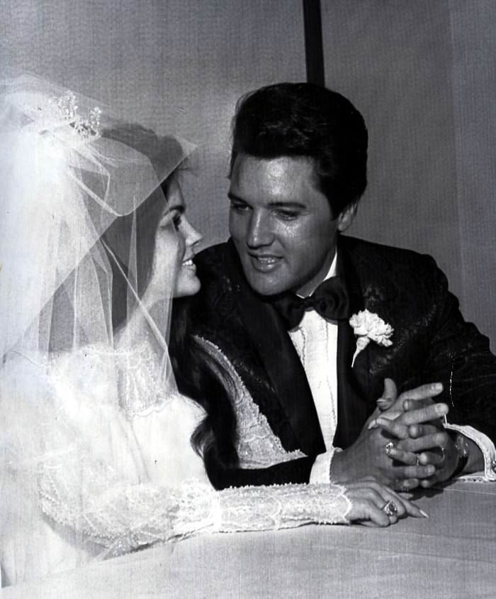 Fabulous Photos of Elvis and Priscilla Presley on Their Wedding Day on May 1, 1967