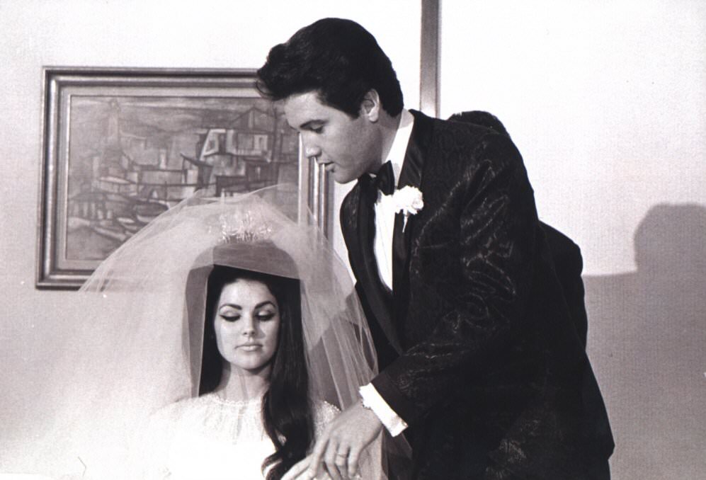 Fabulous Photos of Elvis and Priscilla Presley on Their Wedding Day on May 1, 1967