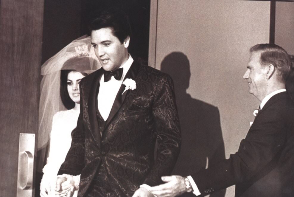 Fabulous Photos of Elvis and Priscilla Presley on Their Wedding Day on May 1, 1967