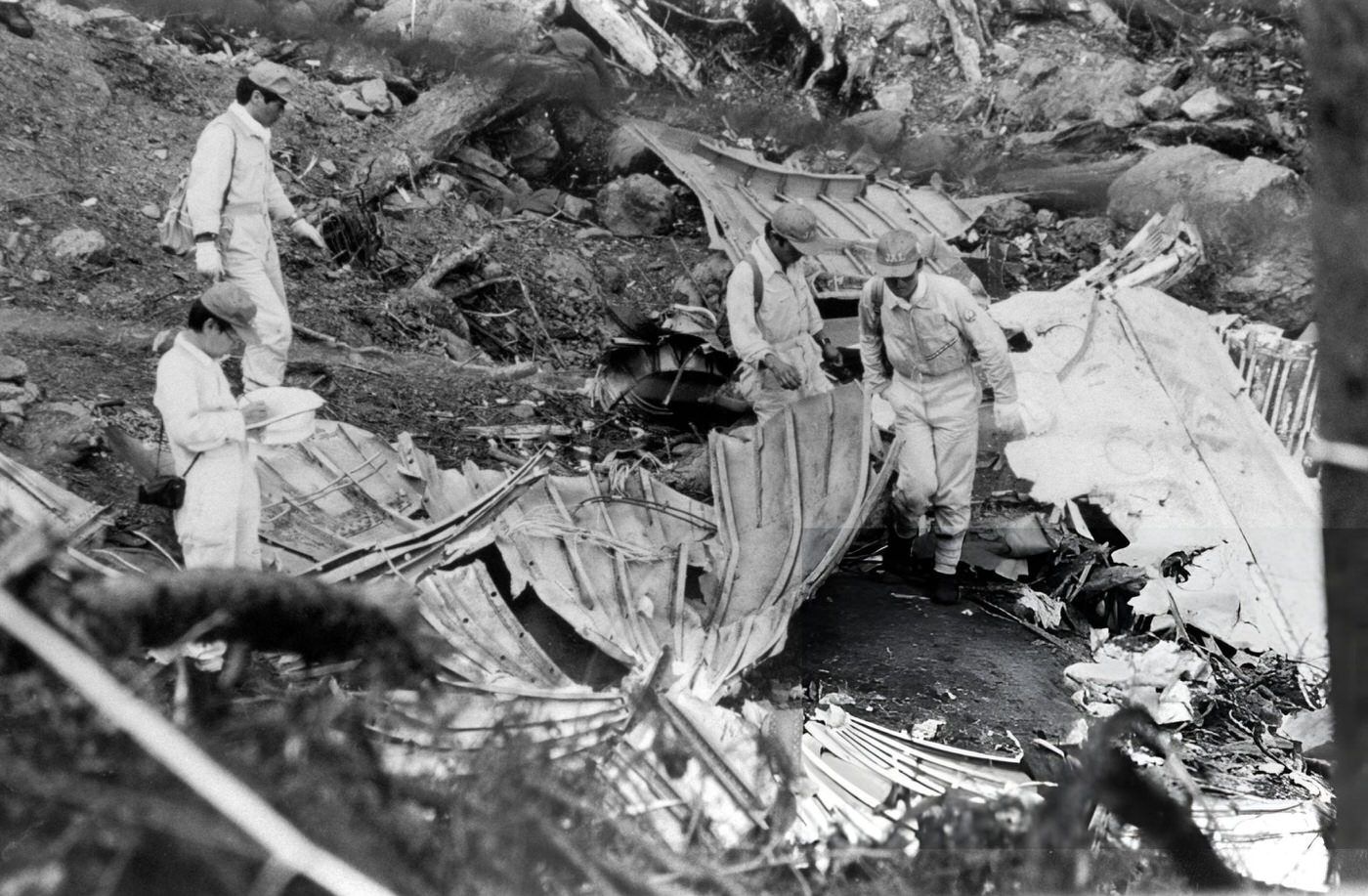 The Deadliest Crash of Japan Air Lines Flight 123 that Killed 520 People