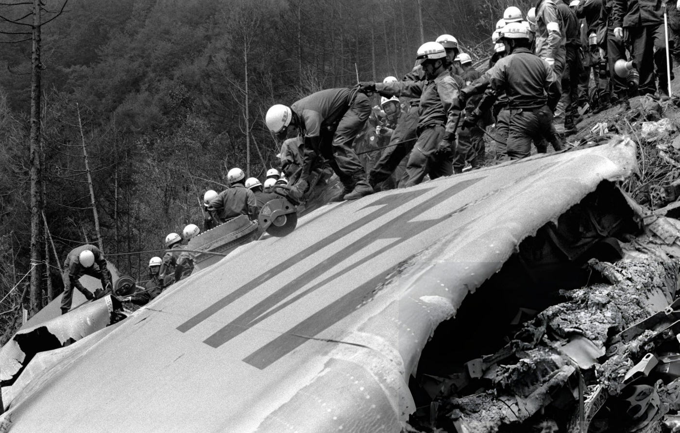 The Deadliest Crash of Japan Air Lines Flight 123 that Killed 520 People