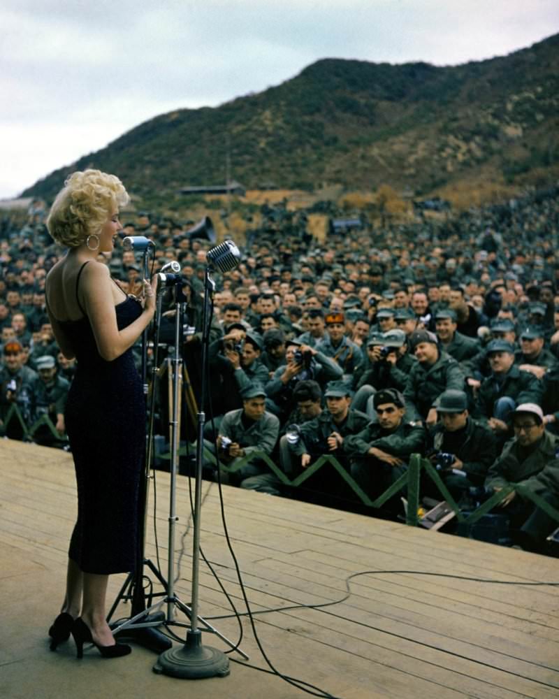 When Marilyn Monroe Visited Korea in 1954 to Entertain the U.S. Troops