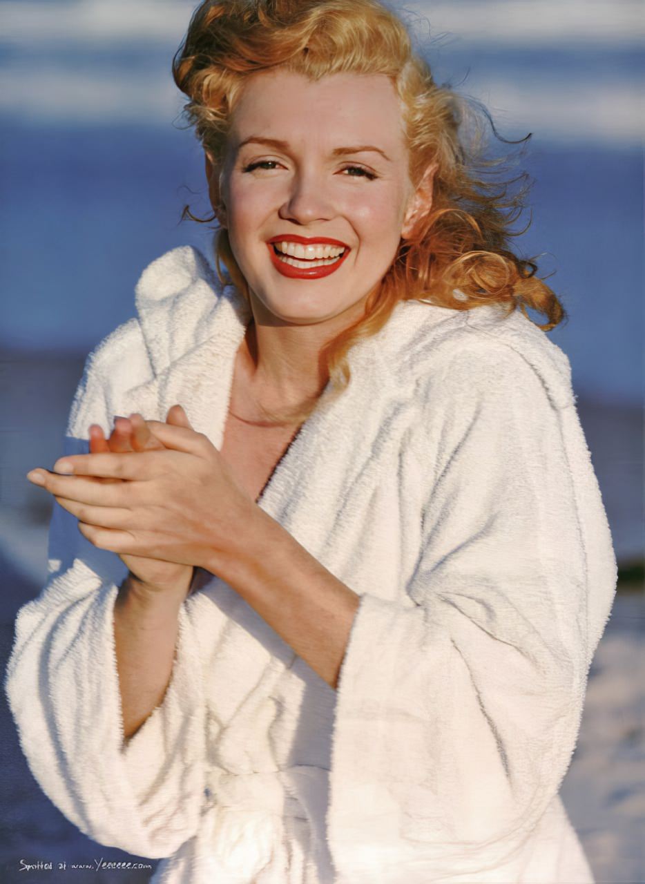 A Day at the Beach with 23-Year-Old Marilyn Monroe: Tobay Beach, in the Summer of 1949