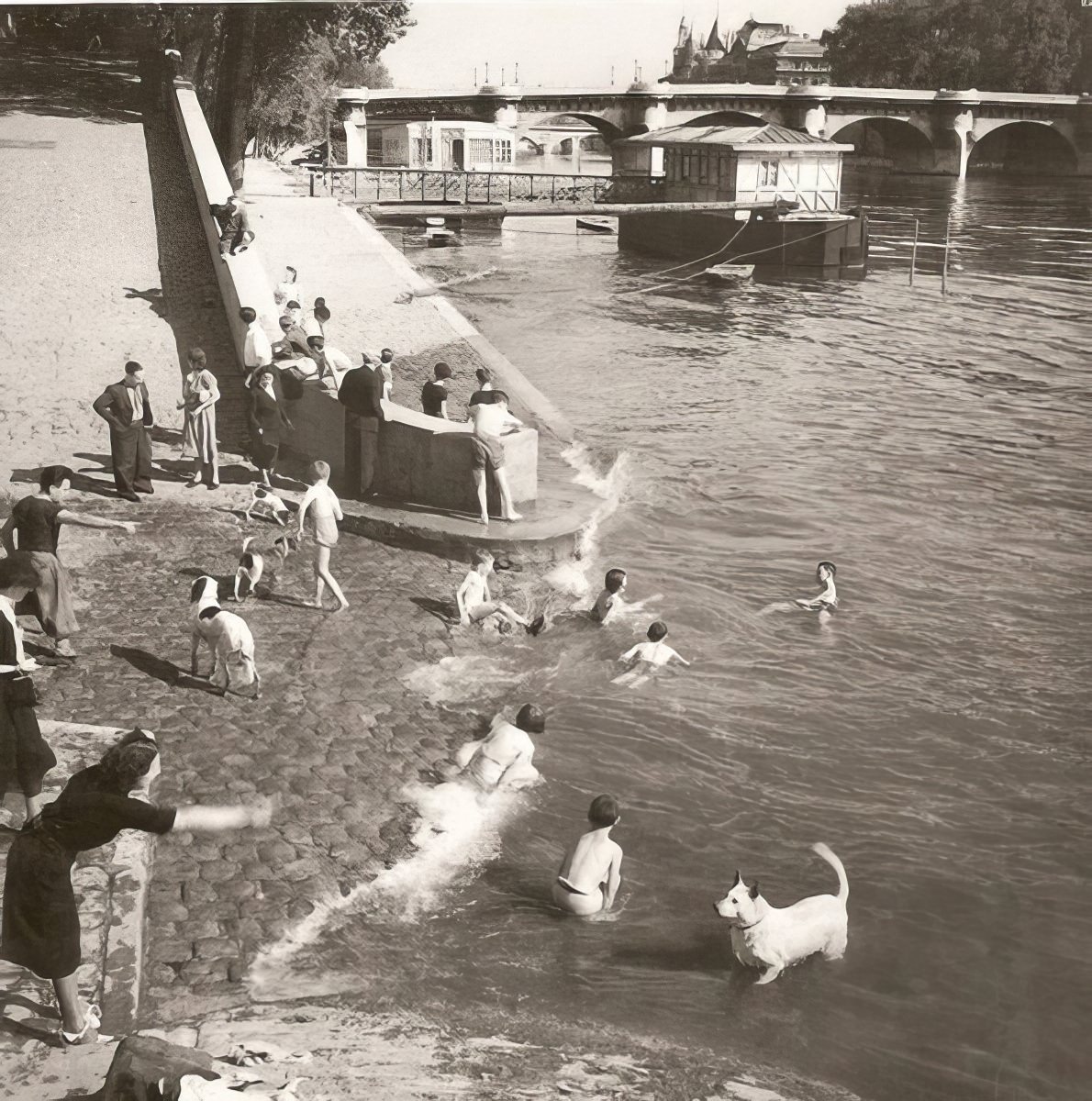 A Photographic Tour of Paris in the 1930s Through Roger-Viollet's Lens