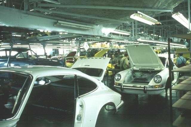 A Photographic Tour of the Porsche Factory in the Early 1970s