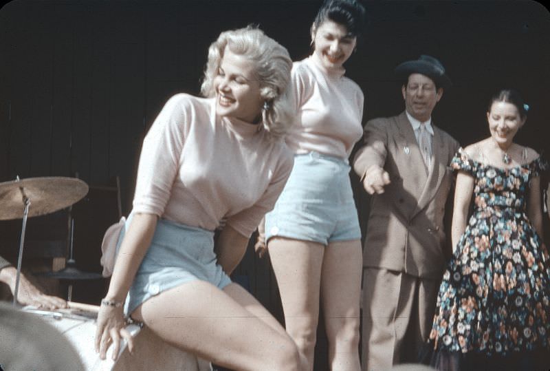 Gloria Pall, 'Slapsie Maxie' and other performers, Korea, April 1954