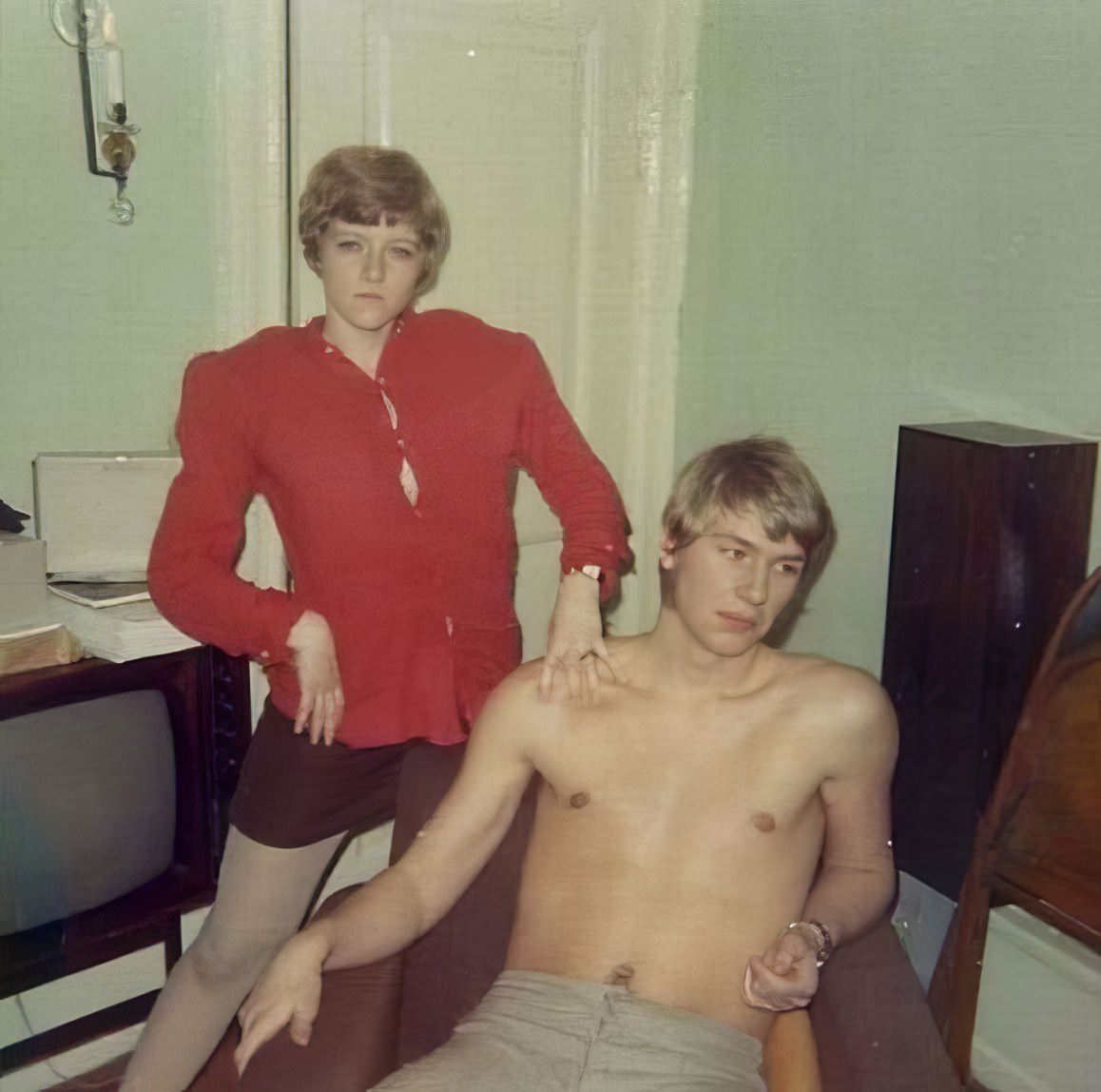 Vintage Photos of Student House Parties in the 1960s