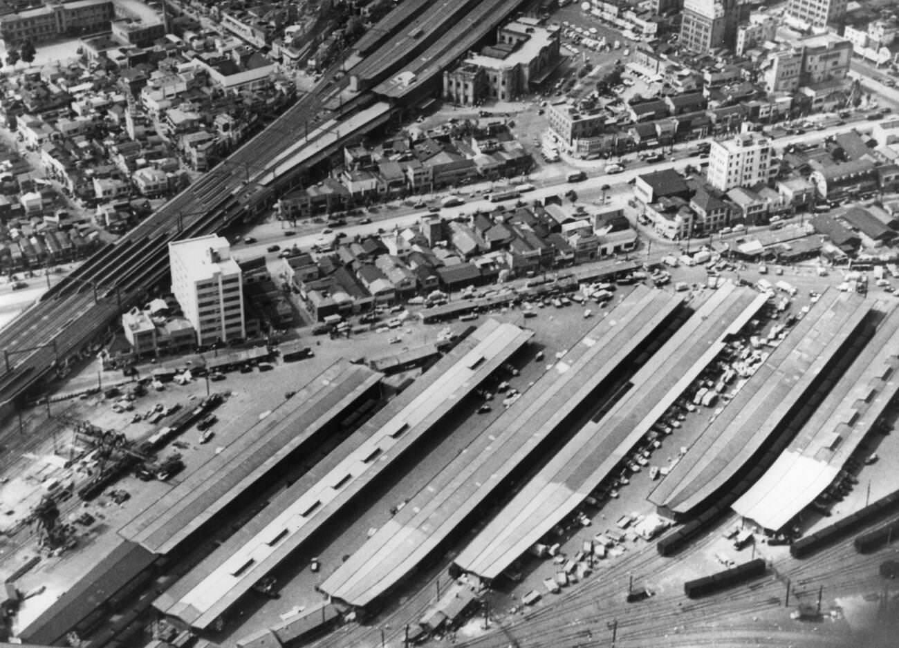 An aerial view of Shimbashi station, 1957.
