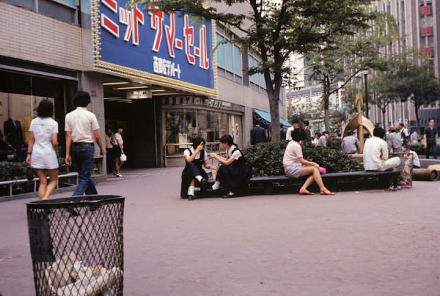 Sukiyabashi Park, Ginza, Tokyo, June 1972