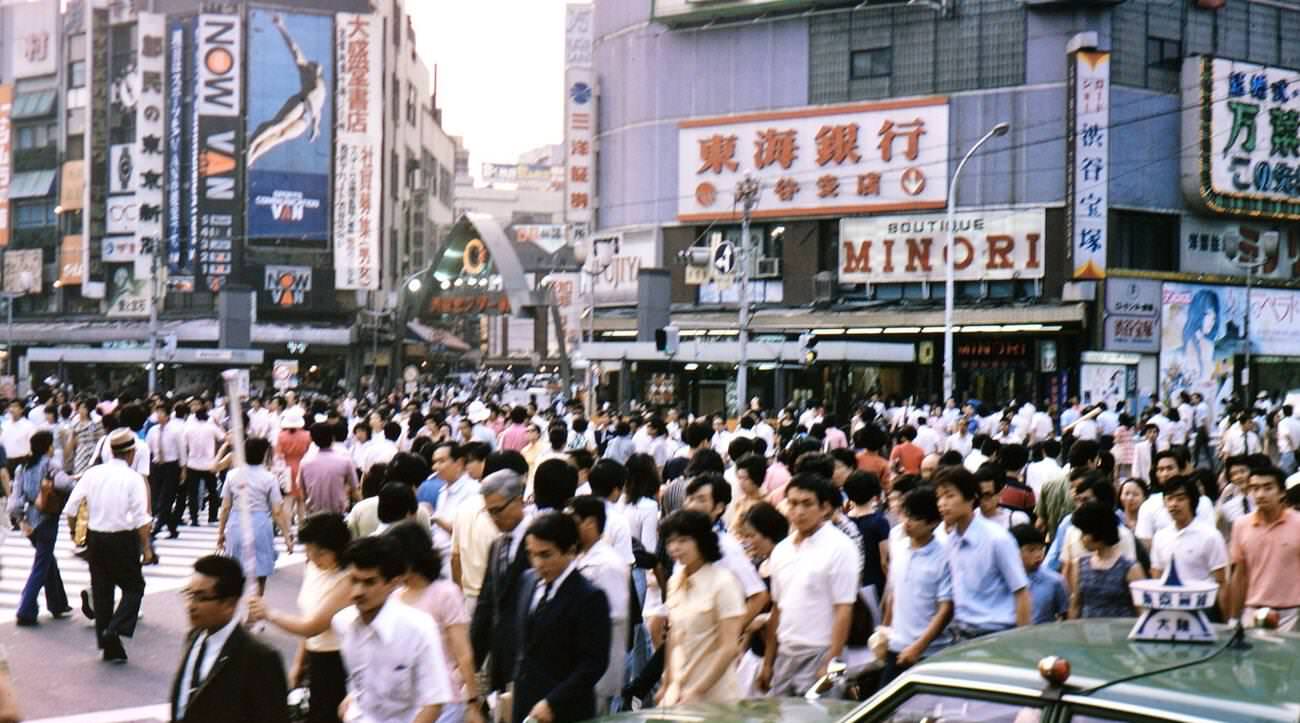 Crowds during rush hour in Tokyo, 1973.