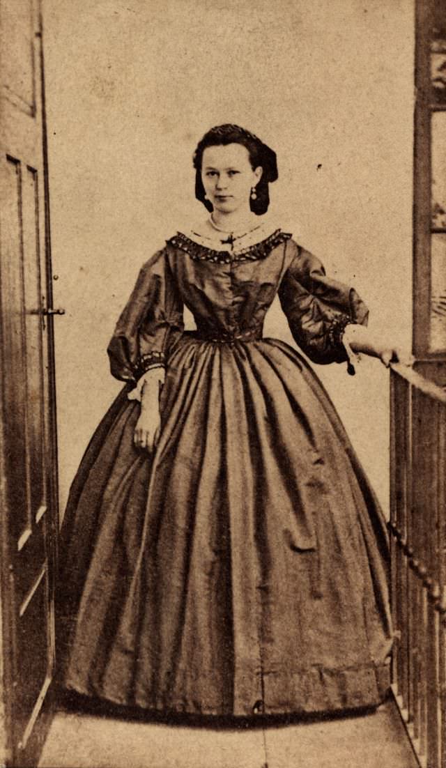 A Glimpse into Victorian Girls Fashion in the1860s