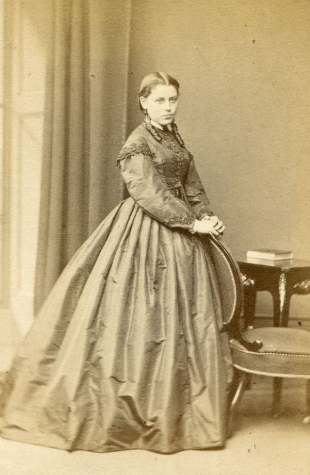 A Glimpse into Victorian Girls Fashion in the1860s