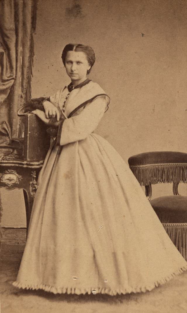 A Glimpse into Victorian Girls Fashion in the1860s