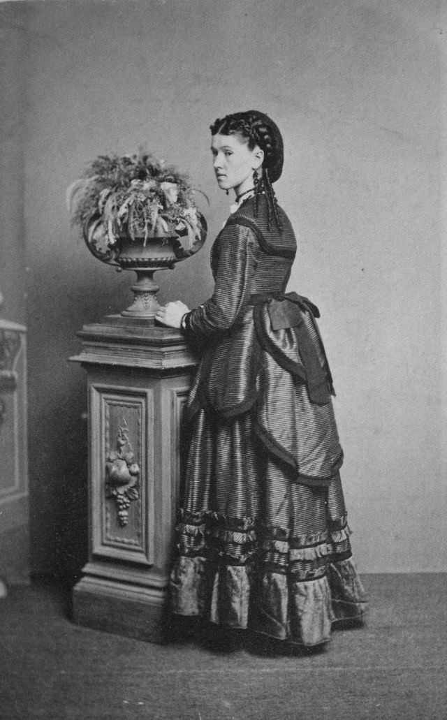 Victorian Ladies: A Fashionable Journey Through the Late 1800s