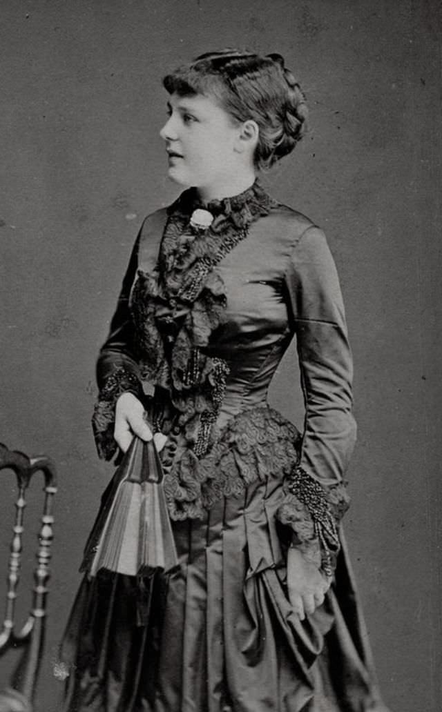 Victorian Ladies: A Fashionable Journey Through the Late 1800s