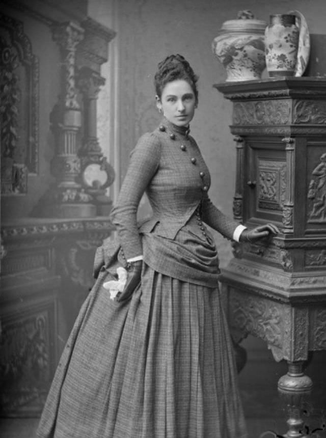 Victorian Ladies: A Fashionable Journey Through the Late 1800s